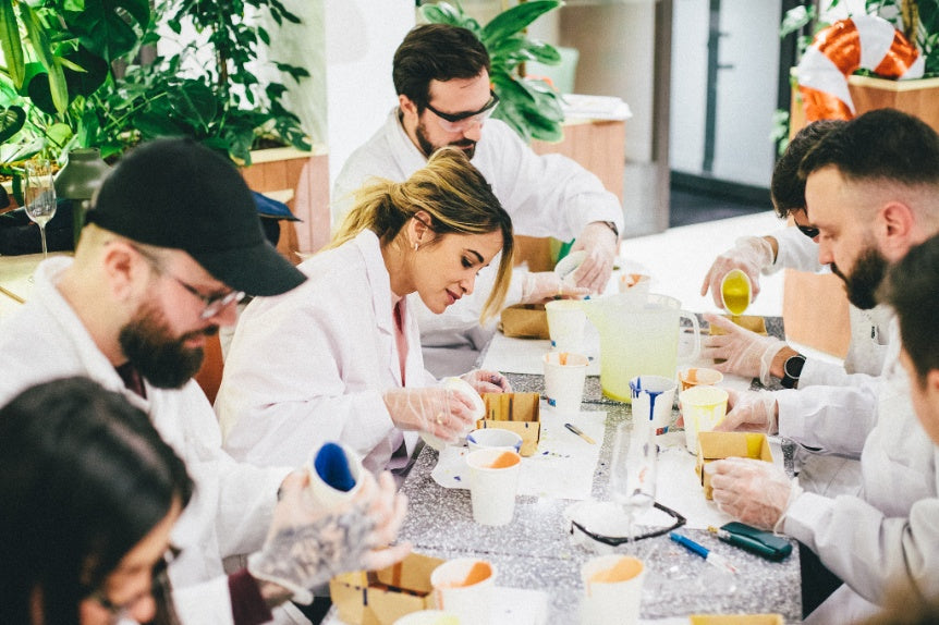 creer-son-propre-savon-atelier-en-equipe